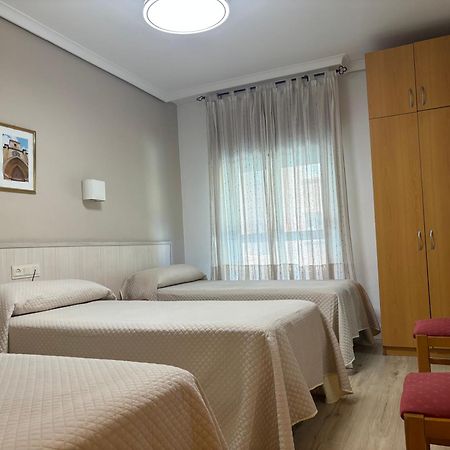Hostal Atienzar Albacete Zewnętrze zdjęcie