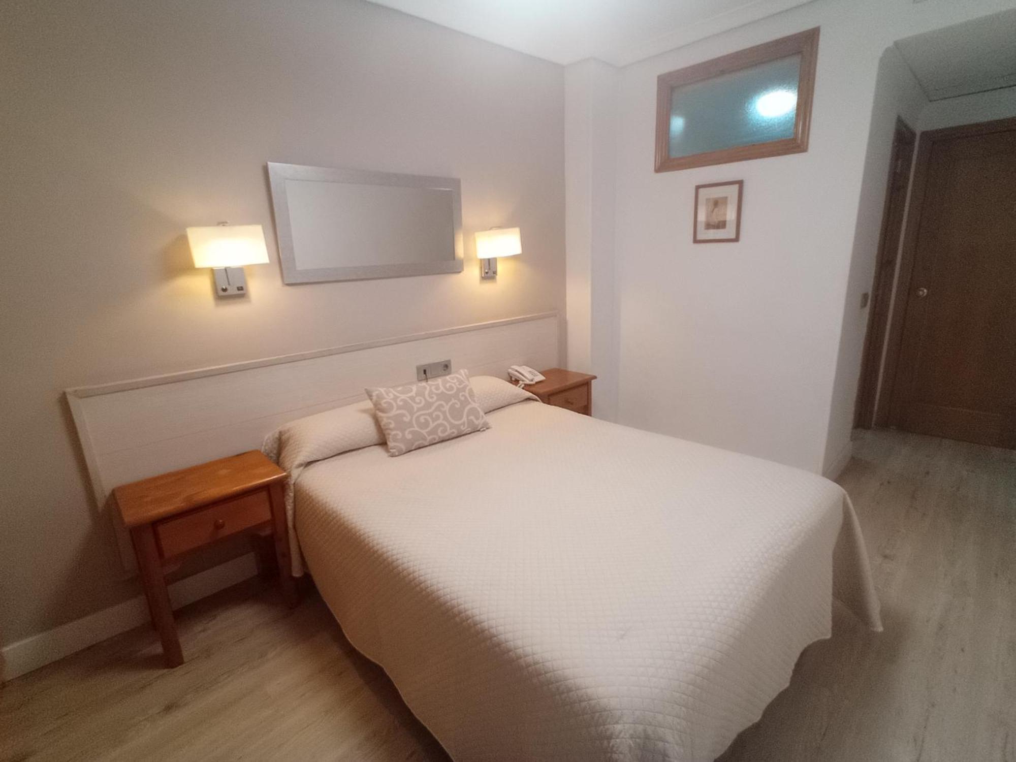 Hostal Atienzar Albacete Zewnętrze zdjęcie