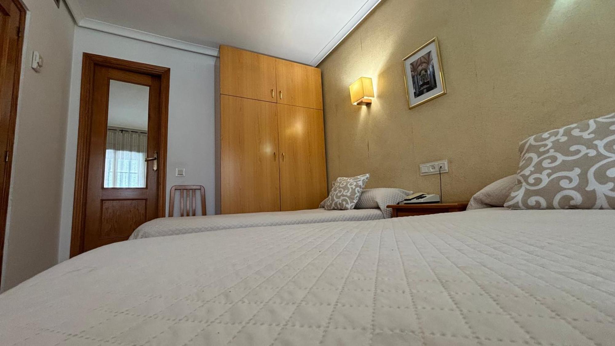 Hostal Atienzar Albacete Zewnętrze zdjęcie