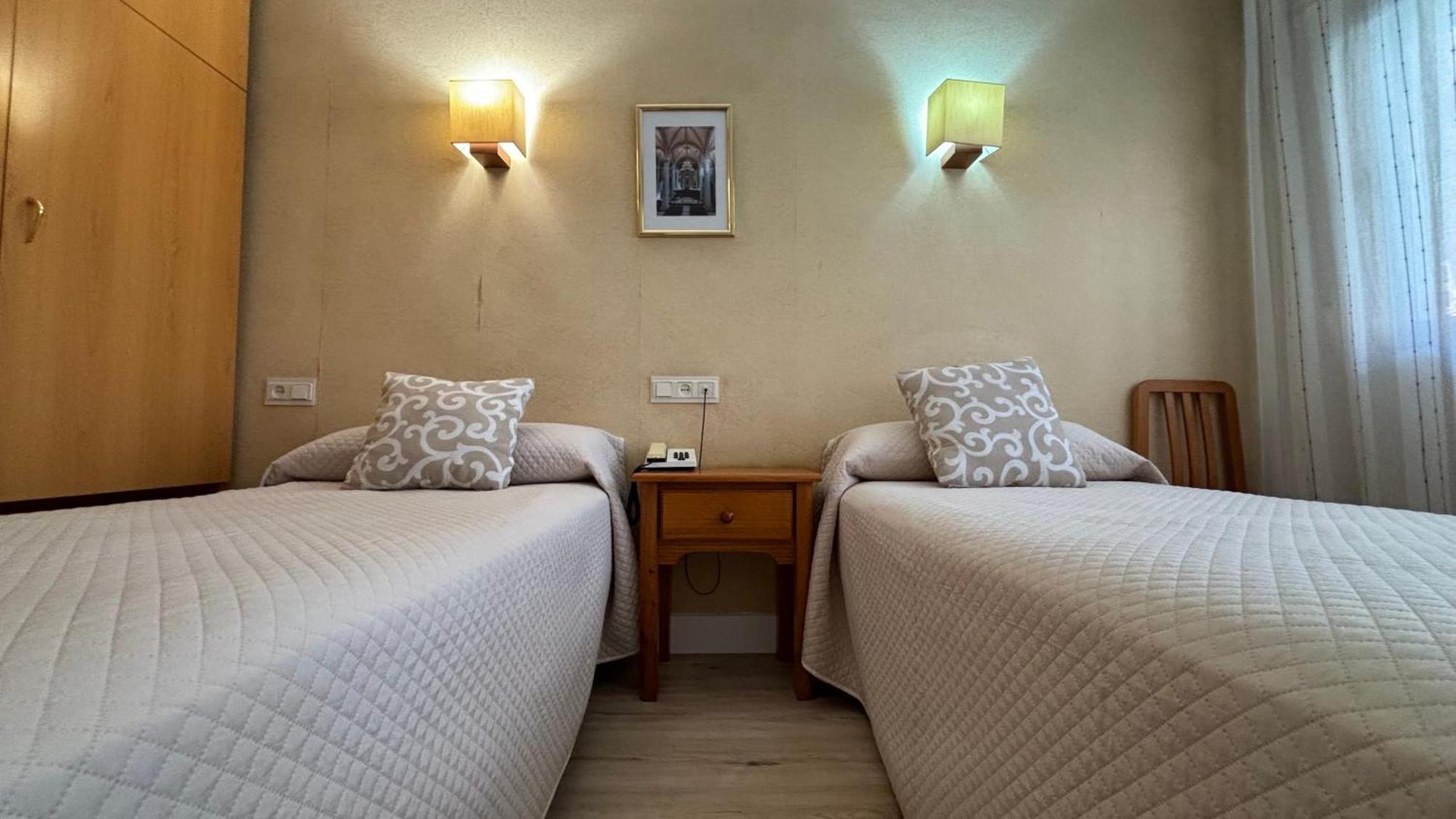 Hostal Atienzar Albacete Zewnętrze zdjęcie