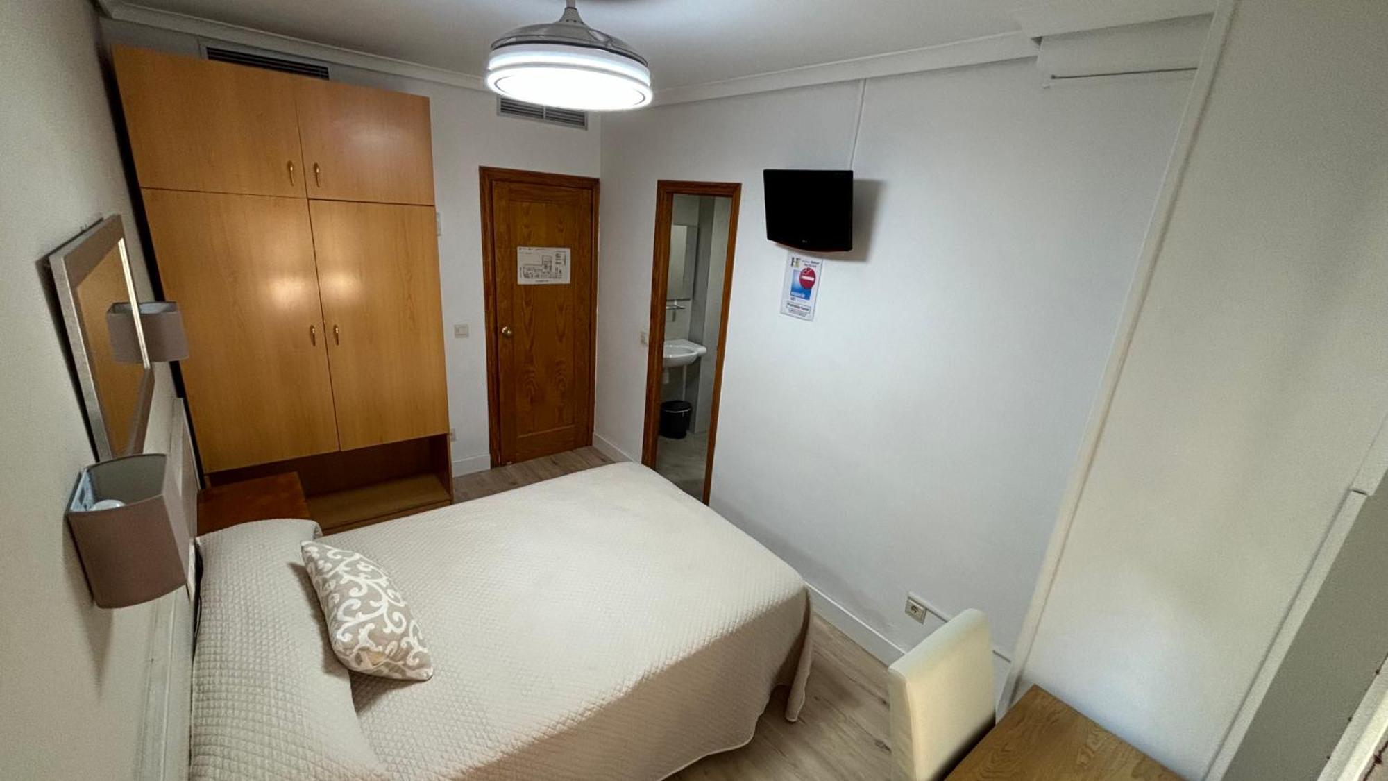 Hostal Atienzar Albacete Zewnętrze zdjęcie
