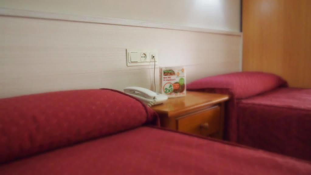 Hostal Atienzar Albacete Zewnętrze zdjęcie