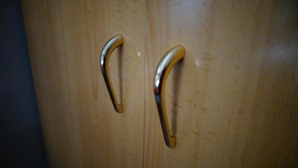 Hostal Atienzar Albacete Zewnętrze zdjęcie