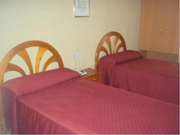 Hostal Atienzar Albacete Zewnętrze zdjęcie